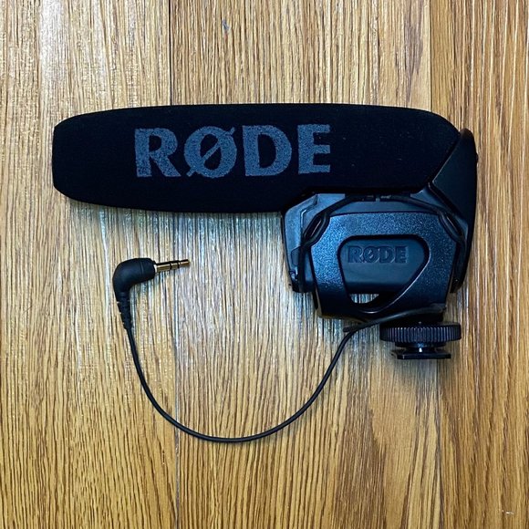 Rode VideoMic Pro Compact Shotgun Microphone - Picture 6 of 8